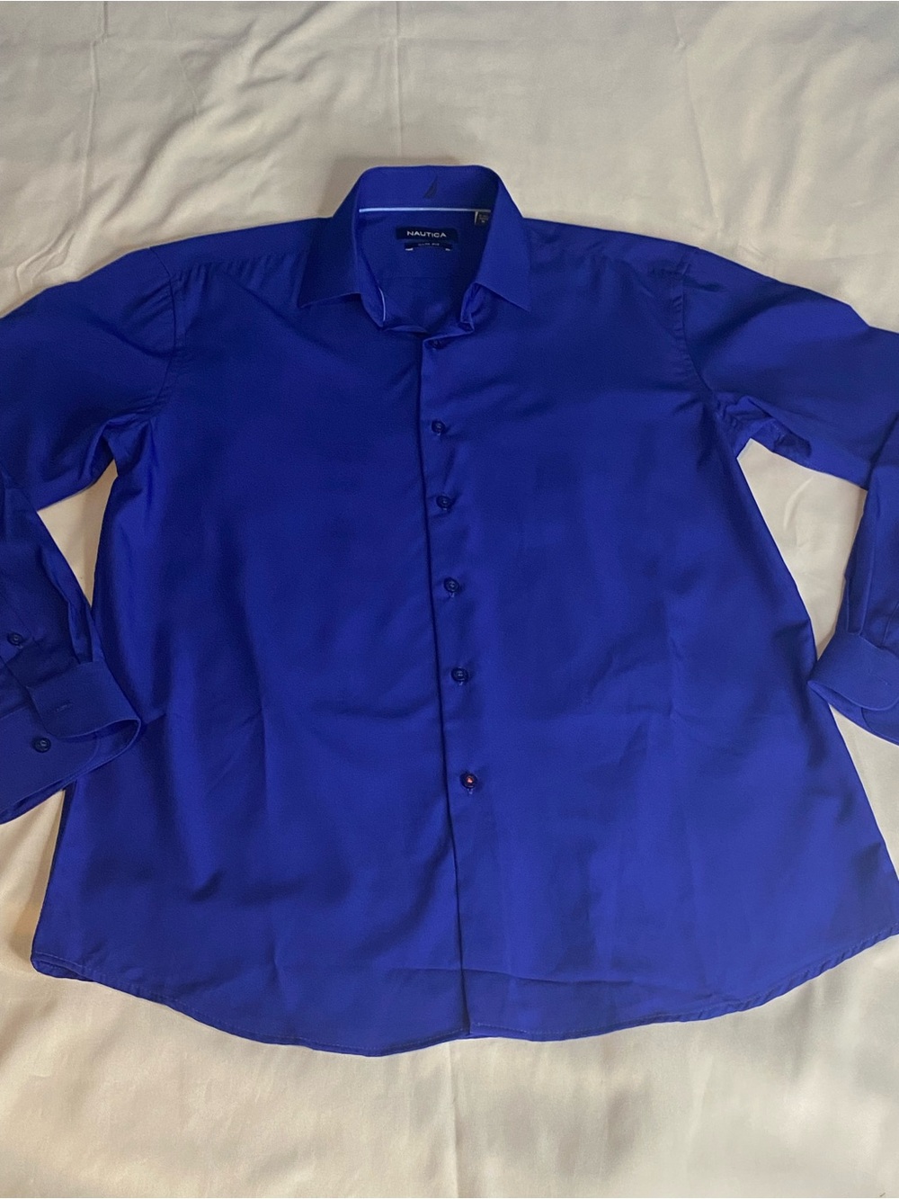 Mens Nautica Slim Fit Dress Shirt Custom Fit Neck Size  15-15 1/2 , Size 32/33.